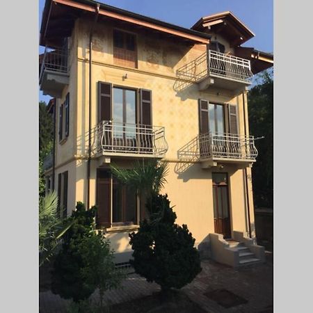 Villa Peachey, Intero Piano Con Giardino Stresa Exteriör bild